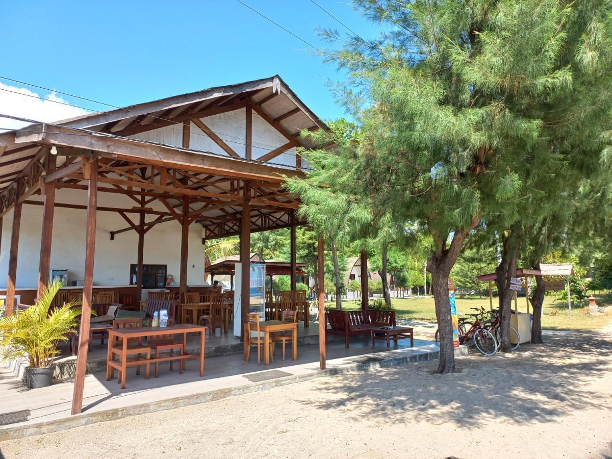 Nusa Indah Bungalows Gili Air Dış mekan fotoğraf