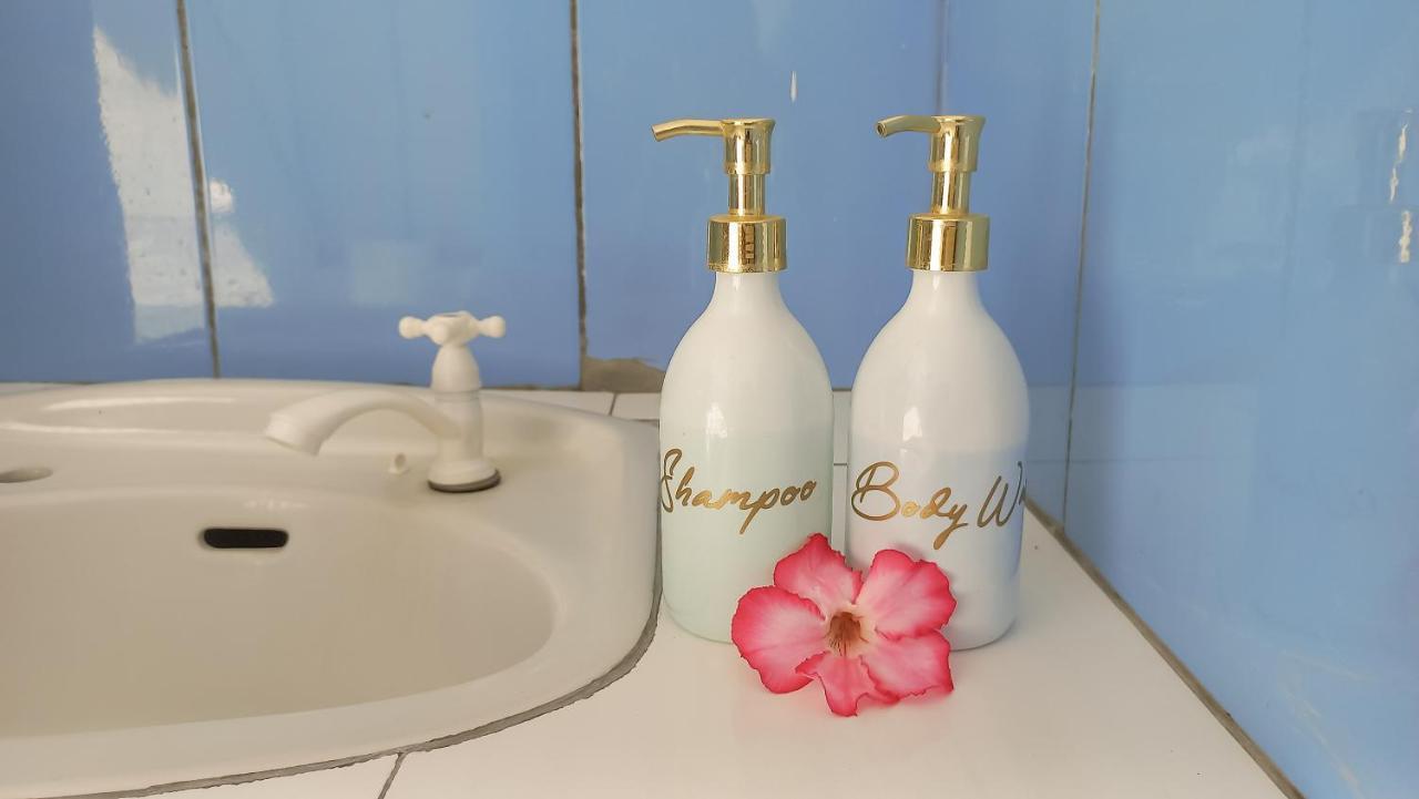 Nusa Indah Bungalows Gili Air Dış mekan fotoğraf