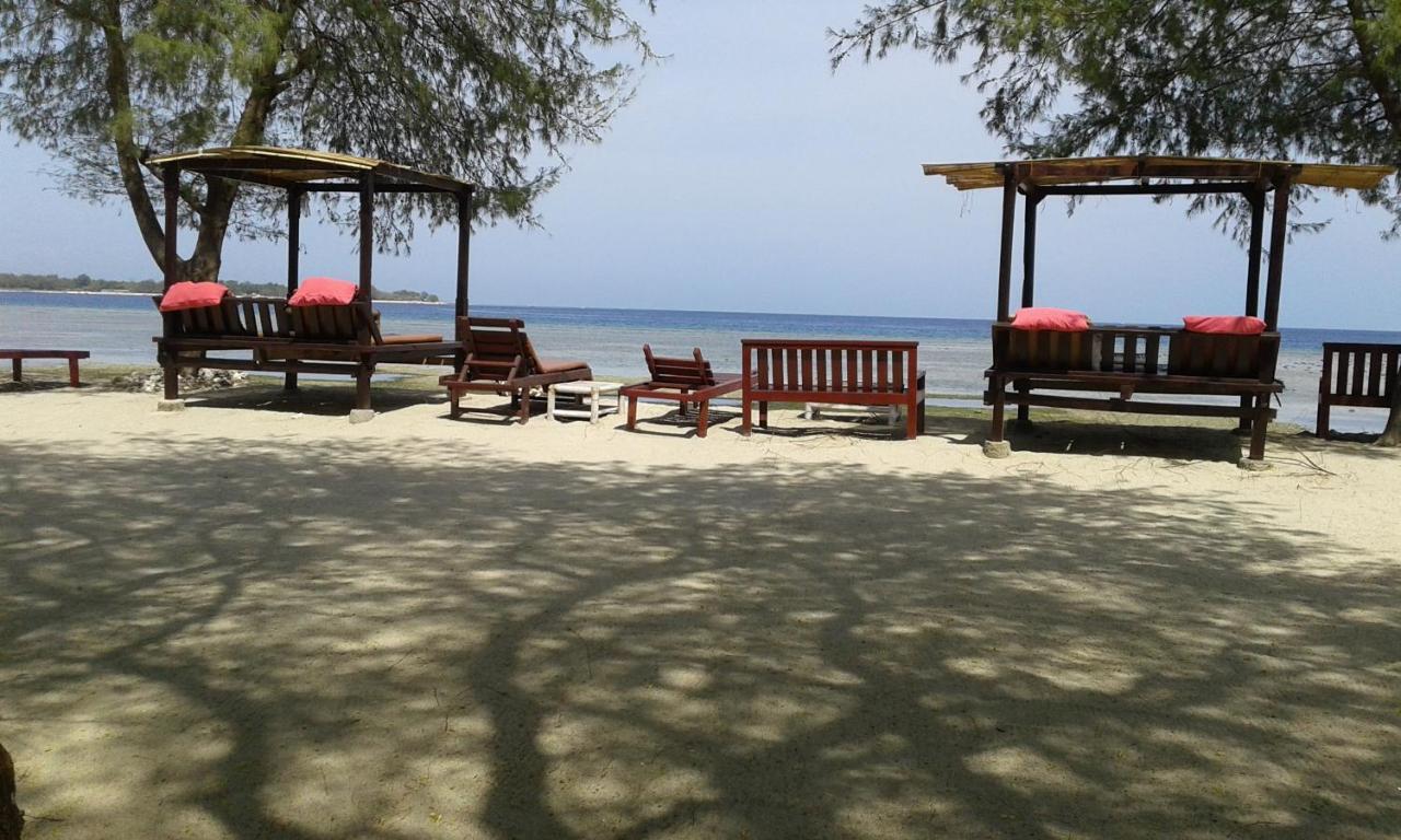 Nusa Indah Bungalows Gili Air Dış mekan fotoğraf
